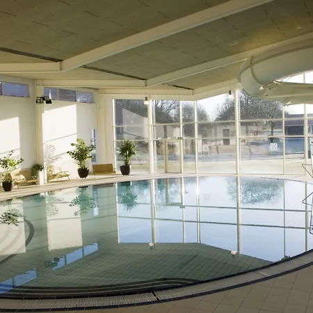 Enjoy Marina Fiskenaes - Wellness & Waterpark 度假村